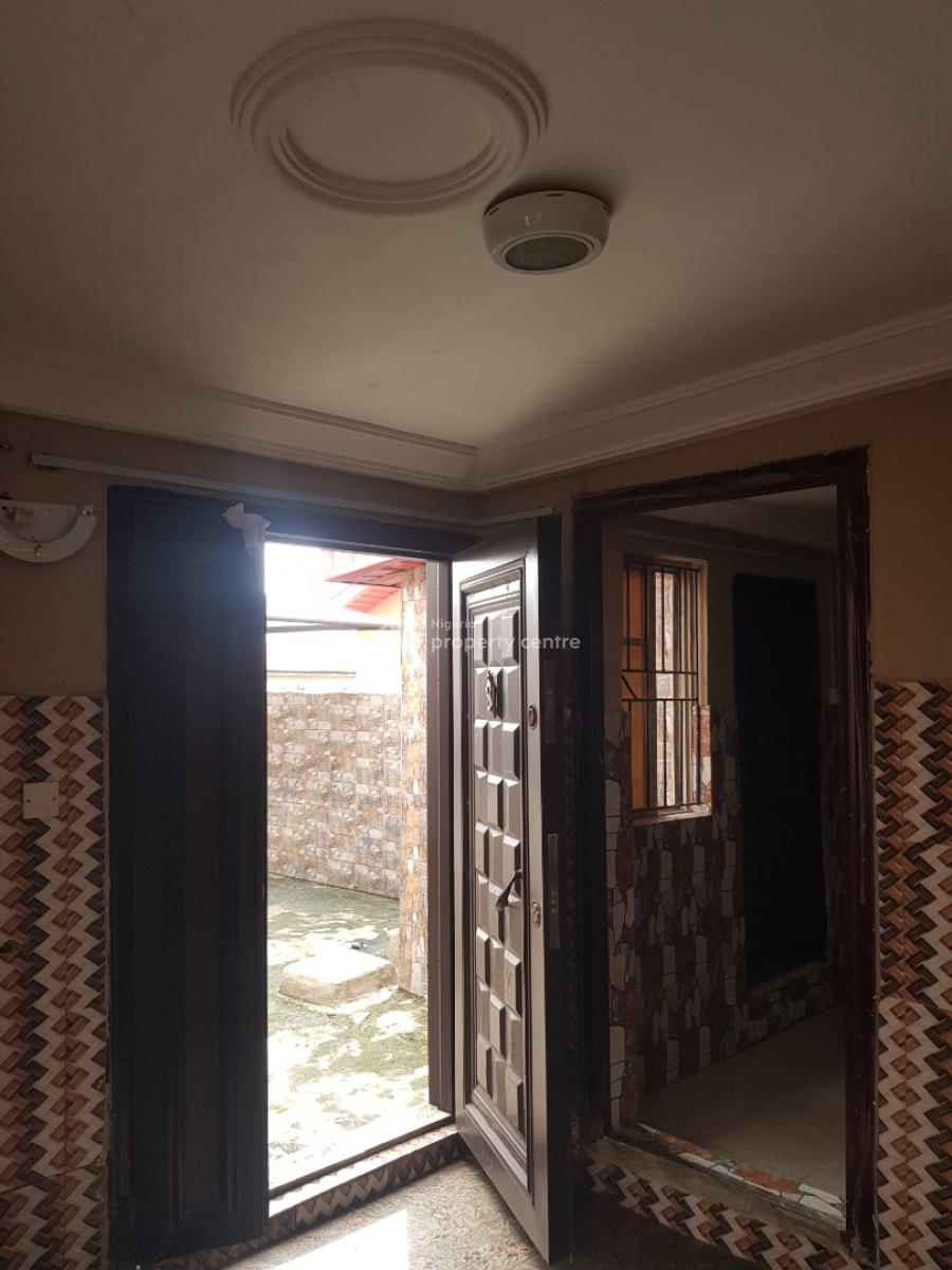 Lovely Mini Flat, Gateway Sparklight Estate, Magboro, Ogun, Mini Flat (room and Parlour) for Rent