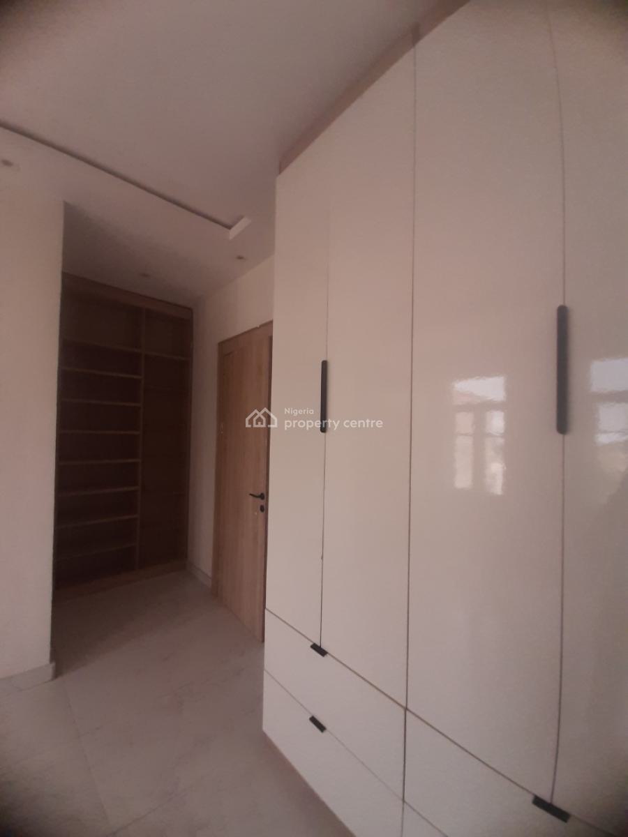Newly Built and Serviced with 24/7 Power Supply 3 Bedroom En-suite Flat, Victoria Island (vi), Lagos, Flat / Apartment for Sale