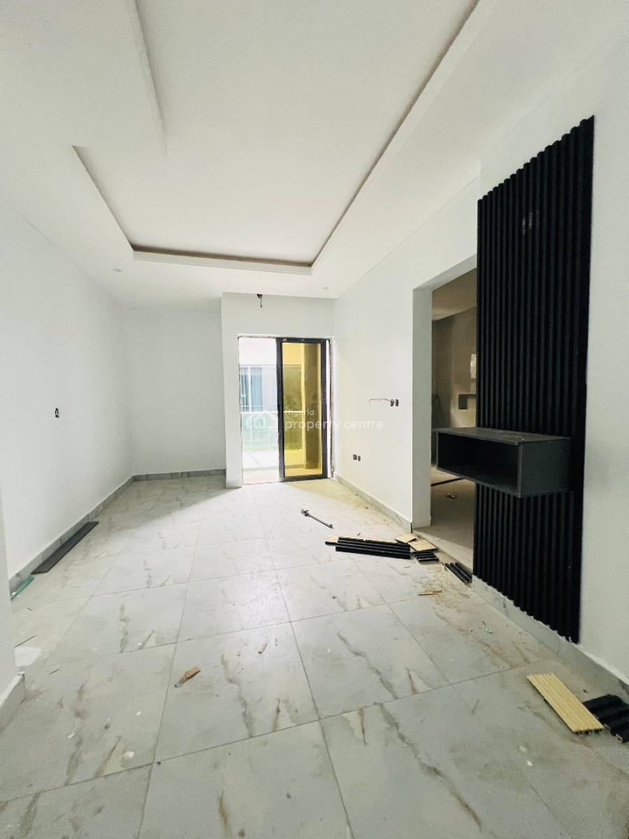 2 Bedroom Maisonette, Lekki Phase 1, Lekki, Lagos, Block of Flats for Sale
