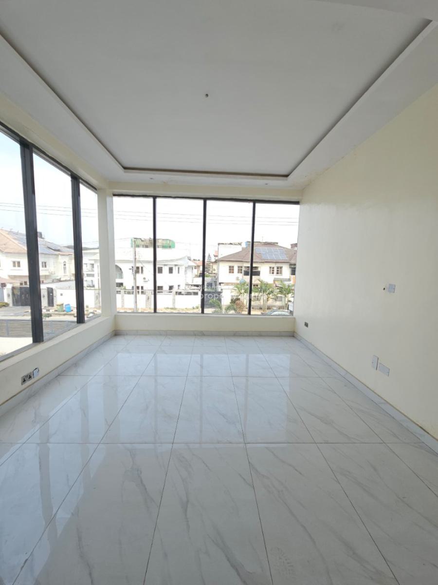 Exclusive 6 Bedroom Fully Detached Duplex, Lekki Phase 1, Lekki, Lagos, Detached Duplex for Sale
