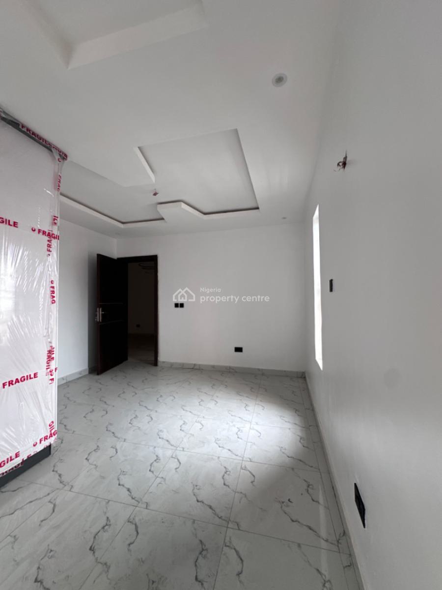 Super Spacious 3 Bedroom Duplex with Big Kitchen, Ikota Estate, Lekki, Lagos, Terraced Duplex for Sale