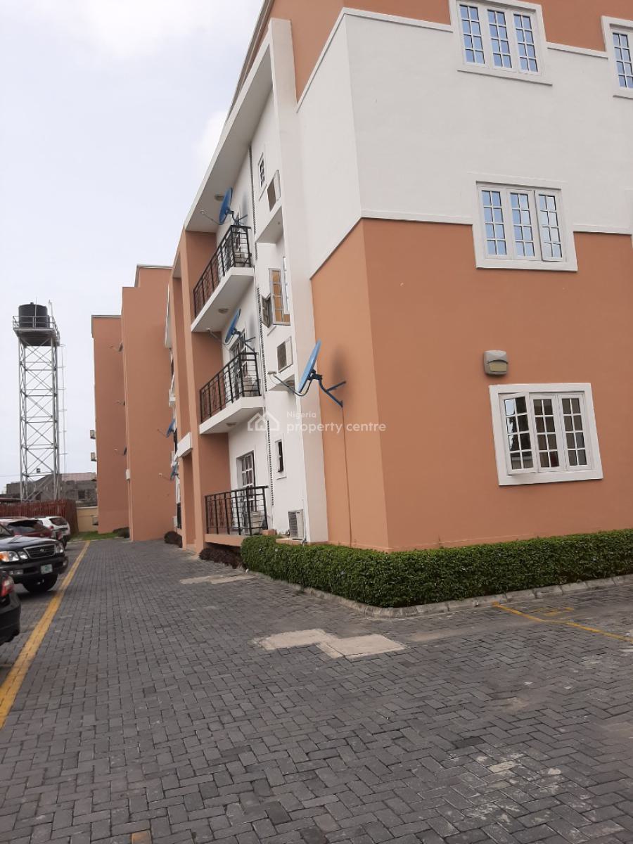 Renovated Serviced 2 Bedroom En-suite Flat with Fitted Kitchen, Cooker, Victoria Island (vi), Lagos, Flat / Apartment for Rent