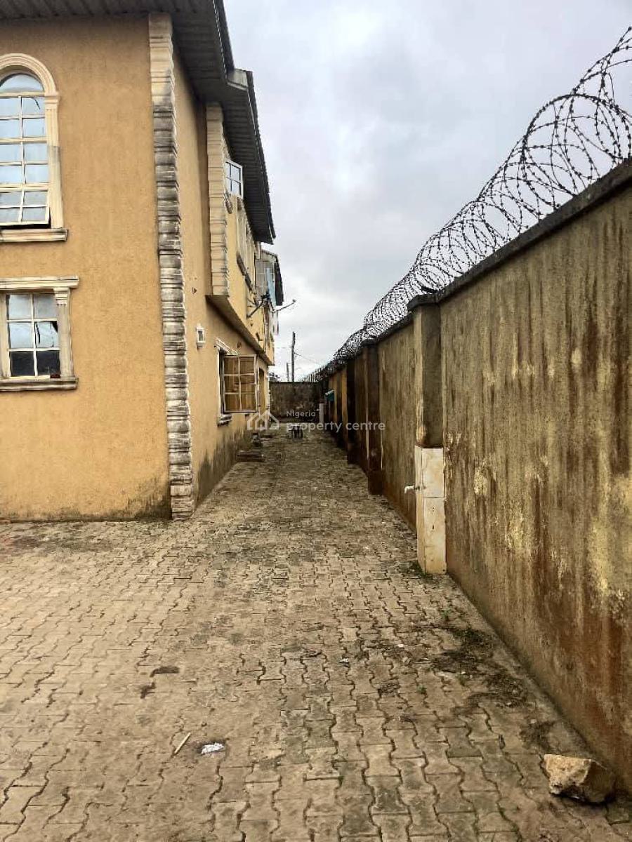 Distressed 5 Bedroom Detached Duplex, Ikeja, Lagos, Detached Duplex for Sale