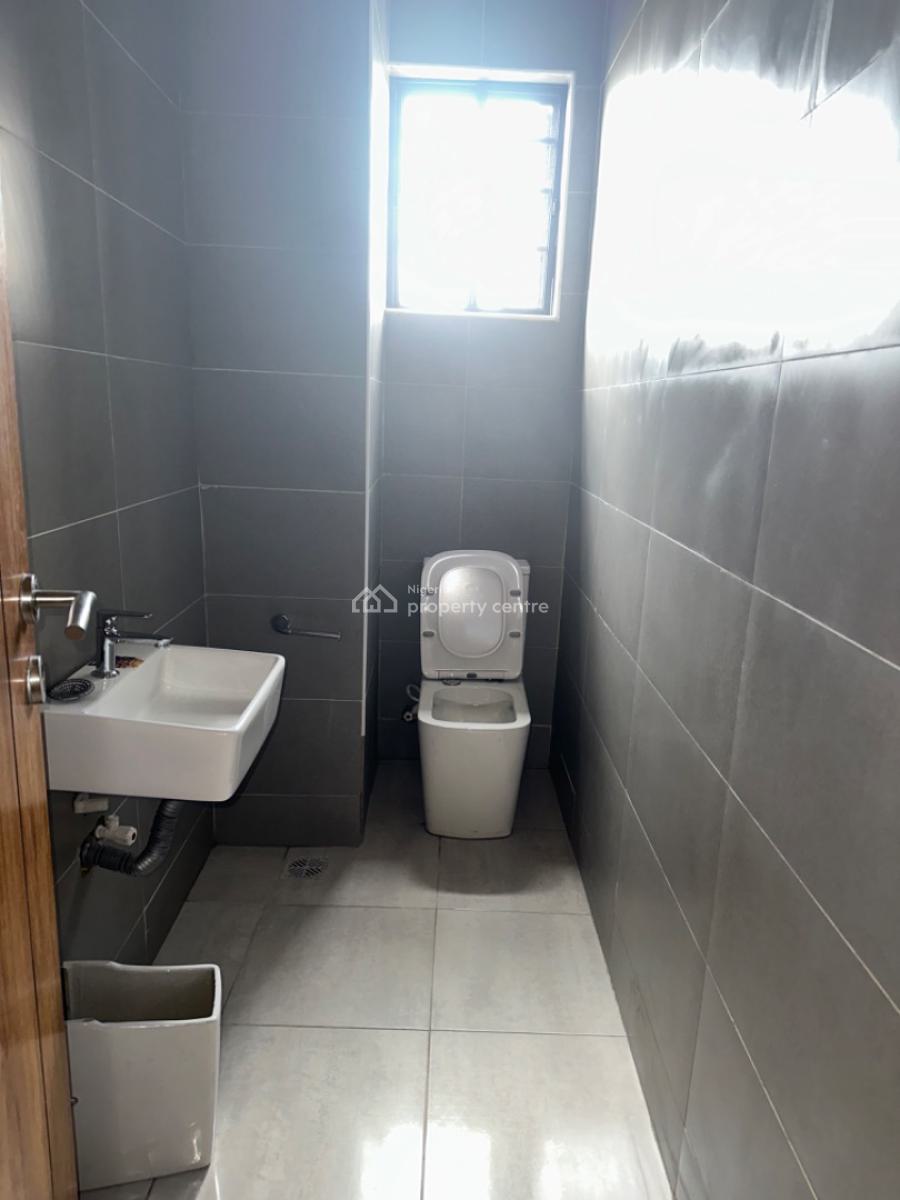2 Bedroom Flat Available, Lekki Phase 1, Lekki, Lagos, Flat / Apartment for Rent