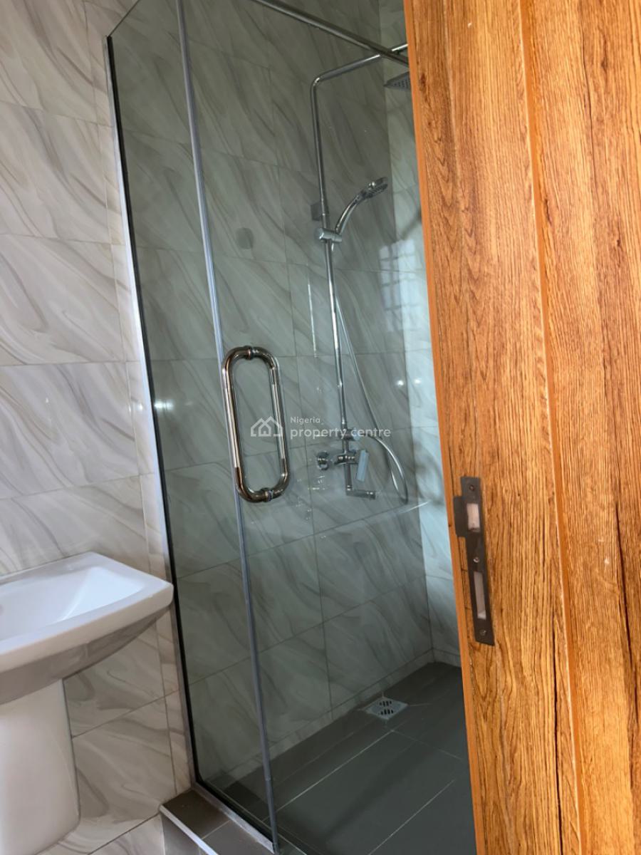 2 Bedroom Flat Available, Lekki Phase 1, Lekki, Lagos, Flat / Apartment for Rent