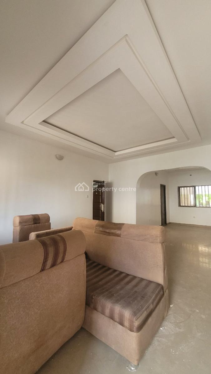 *renovated 3bedroom Flat with 3 Toilets*, Old Secteriate, Durumi, Abuja, Flat / Apartment for Rent