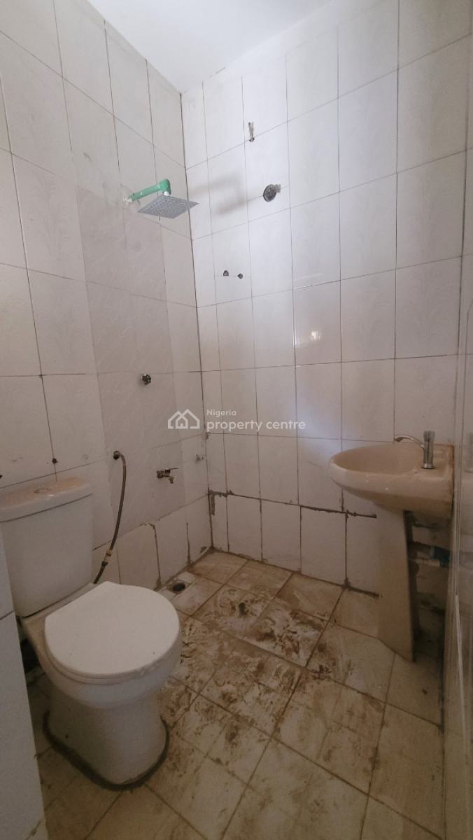 *renovated 3bedroom Flat with 3 Toilets*, Old Secteriate, Durumi, Abuja, Flat / Apartment for Rent