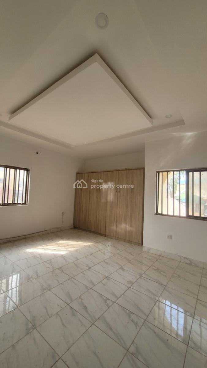 *renovated 3bedroom Flat with 3 Toilets*, Old Secteriate, Durumi, Abuja, Flat / Apartment for Rent