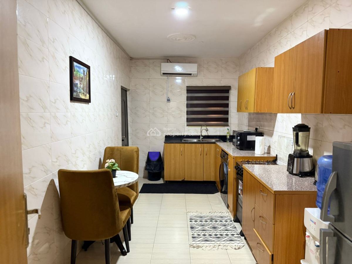 Modern & Decent 2bedroom Apartment, Gra Phase 2, Magodo, Lagos, Flat / Apartment Short Let