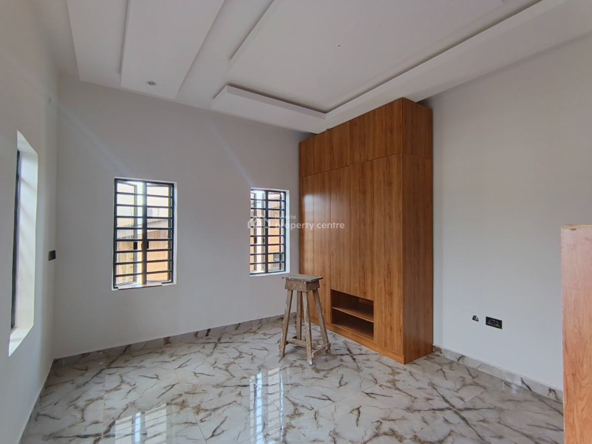 2 Bedroom Flat, Sabo Axis, Ikorodu, Lagos, Flat / Apartment for Rent