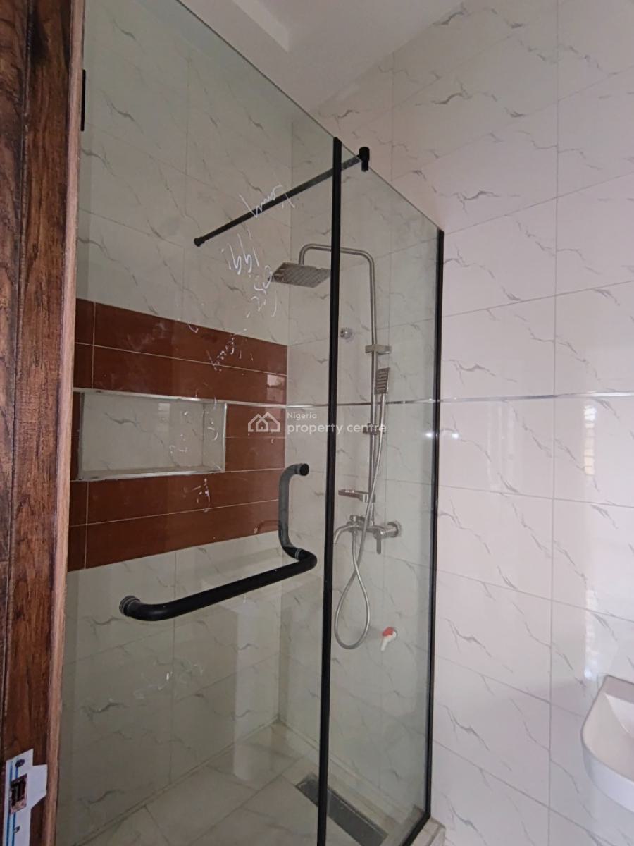 2 Bedroom Flat, Sabo Axis, Ikorodu, Lagos, Flat / Apartment for Rent