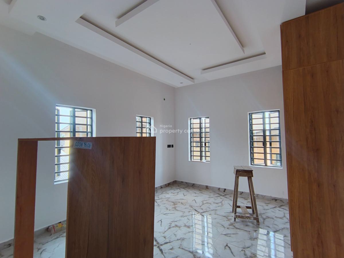 2 Bedroom Flat, Sabo Axis, Ikorodu, Lagos, Flat / Apartment for Rent