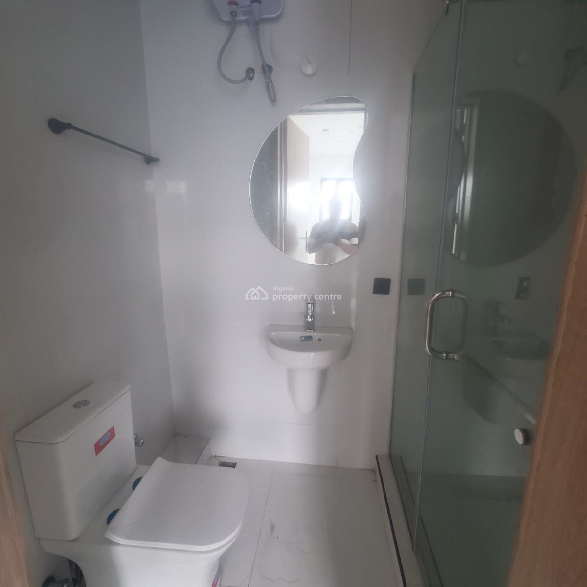 Newly Built 2 Bedroom Serviced Apartment with Gym, Elevator & Pool, Ikate, Lekki, Lagos, Flat / Apartment for Sale