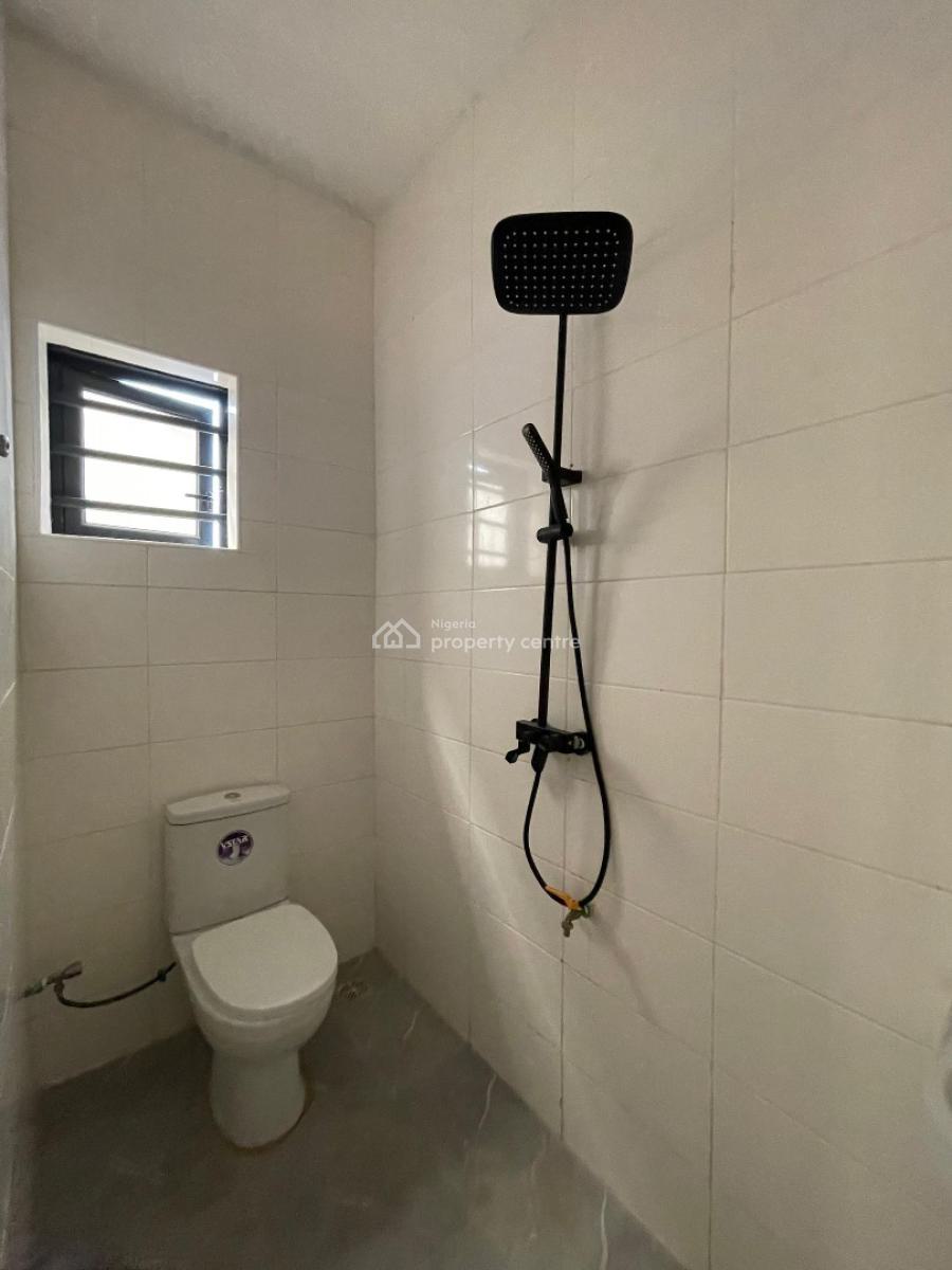 Exquisite 2 Bedroom Apartment at Ologolo, Ologolo, Lekki, Lagos, Flat / Apartment for Sale