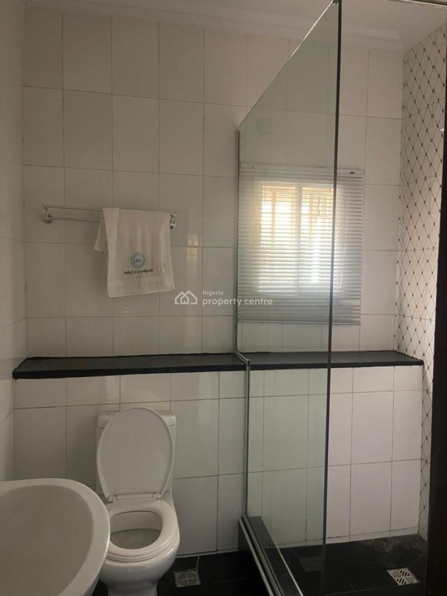 3 Bedroom Flat with 1 Room Bq, Yaba, Alagomeji, Yaba, Lagos, Flat / Apartment for Sale