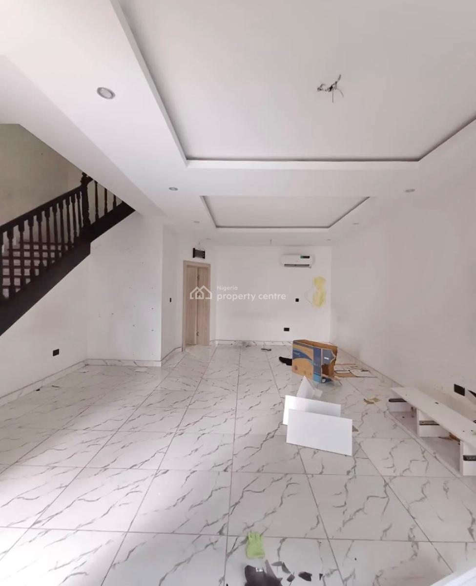 Well Built Fully Serviced 3 Bedroom Terrace Duplex with Bq, Lekki Phase 1, Lekki, Lagos, Terraced Duplex for Rent