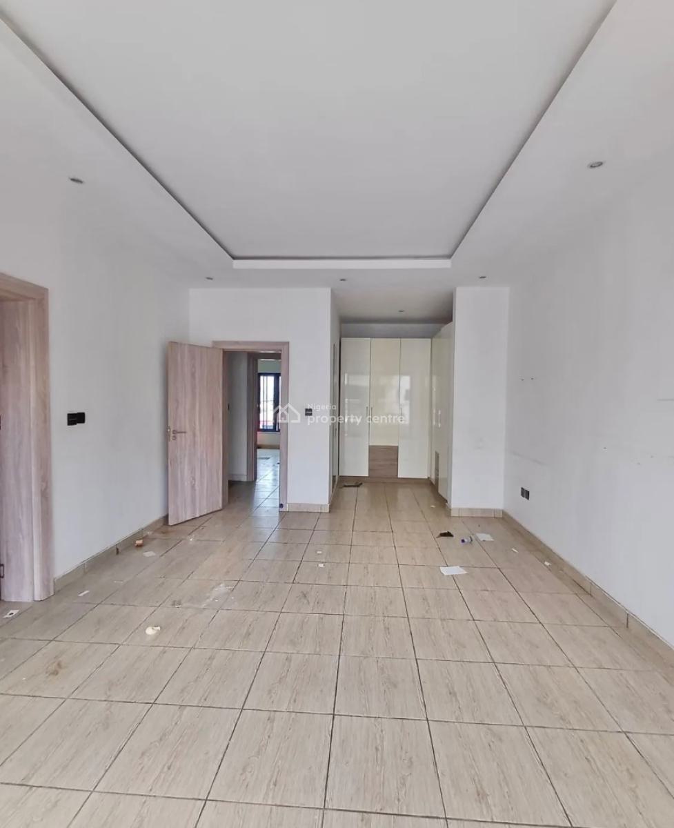 Well Built Fully Serviced 3 Bedroom Terrace Duplex with Bq, Lekki Phase 1, Lekki, Lagos, Terraced Duplex for Rent