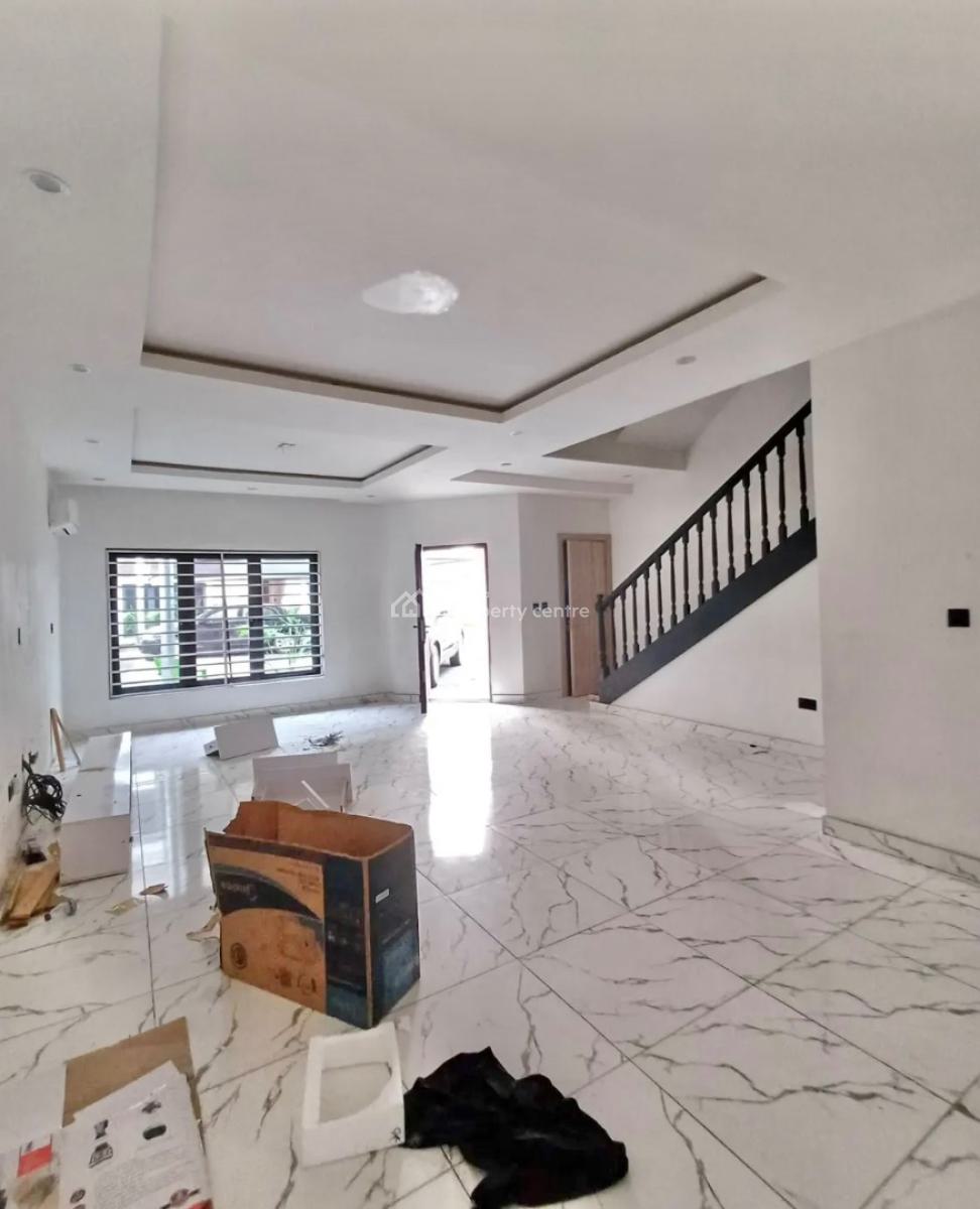 Well Built Fully Serviced 3 Bedroom Terrace Duplex with Bq, Lekki Phase 1, Lekki, Lagos, Terraced Duplex for Rent