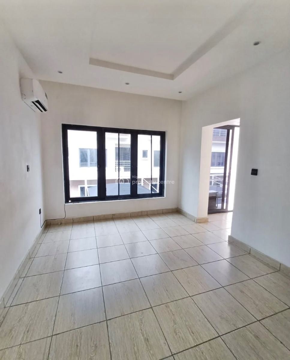 Well Built Fully Serviced 3 Bedroom Terrace Duplex with Bq, Lekki Phase 1, Lekki, Lagos, Terraced Duplex for Rent