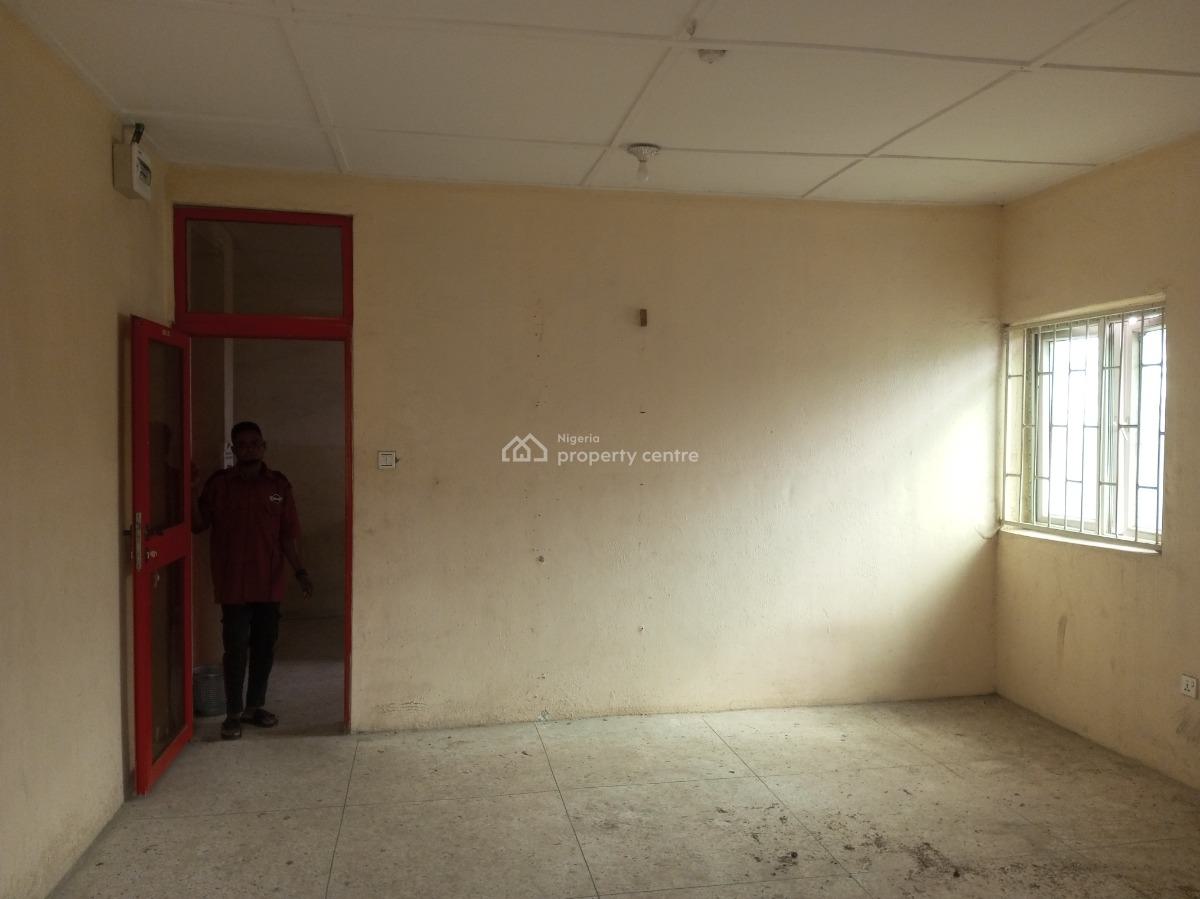 Very Big Shop Upstairs and Downstairs Facing The Road, Ado, Ajah, Lagos, Shop for Rent