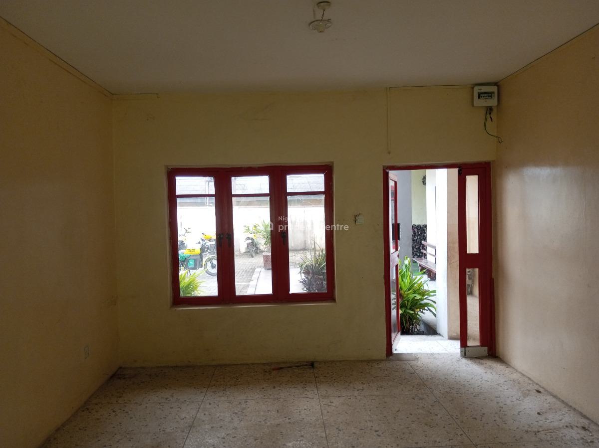 Very Big Shop Upstairs and Downstairs Facing The Road, Ado, Ajah, Lagos, Shop for Rent