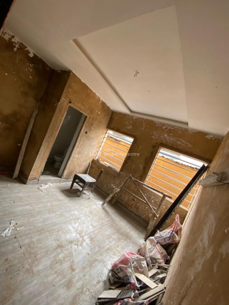 a Massive and Executive Min Flat with Modern Facilities, Off Adekunle Kuye / Odudua Street, Kilo, Surulere, Lagos, Mini Flat (room and Parlour) for Rent