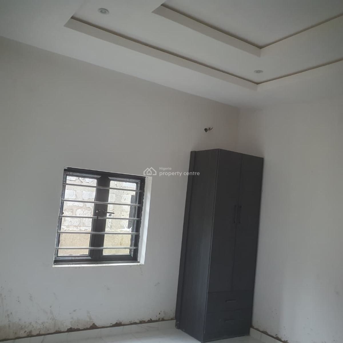 Excellent Spacious 3 Bedroom Bungalow with Bq, Von Estate Road, Lugbe District, Abuja, Detached Bungalow for Sale