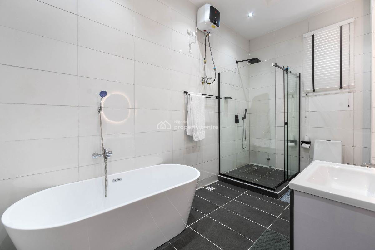 Luxury 3 Bedroom Apartment, Lekki Phase 1, Lekki, Lagos, Flat / Apartment for Sale