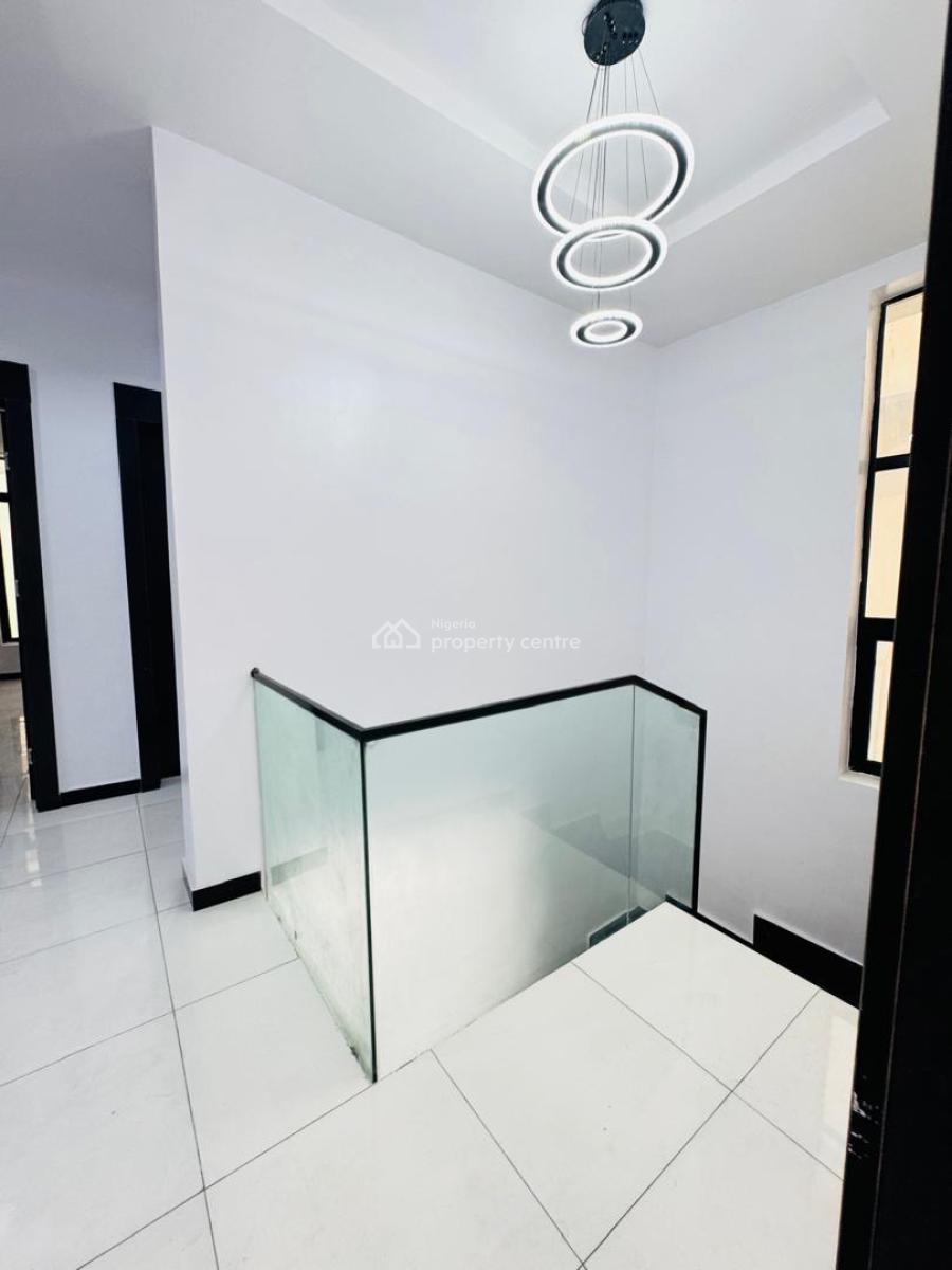 Four Bedrooms Semi Detached Duplex with Bq, Ikate Lekki, Lekki, Lagos, Semi-detached Duplex for Sale