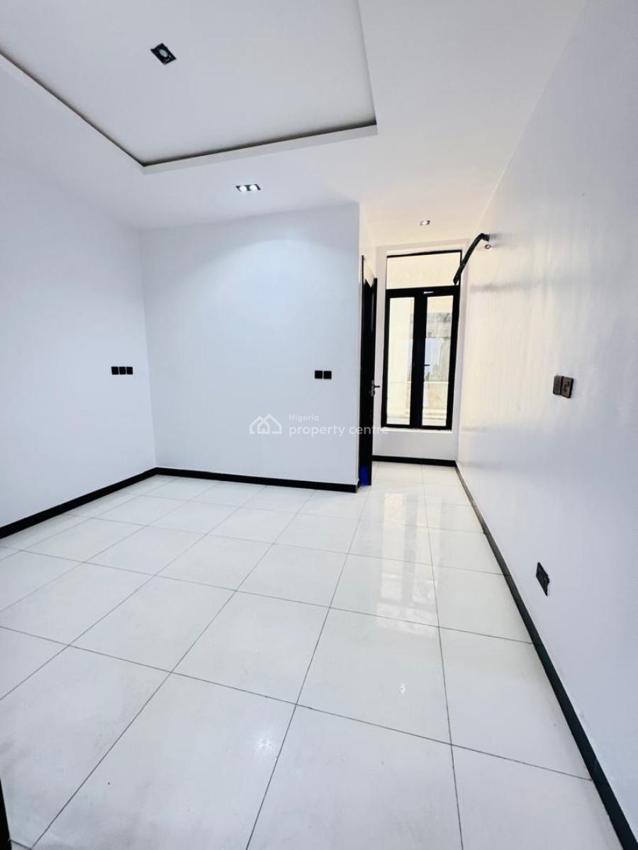 Four Bedrooms Semi Detached Duplex with Bq, Ikate Lekki, Lekki, Lagos, Semi-detached Duplex for Sale