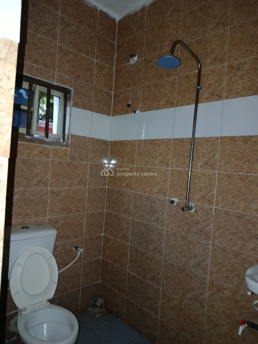 Nice 2 Bedroom Apartment in an Estate, Imo Housing Estate, World Bank, Owerri Municipal, Imo, Flat / Apartment for Rent