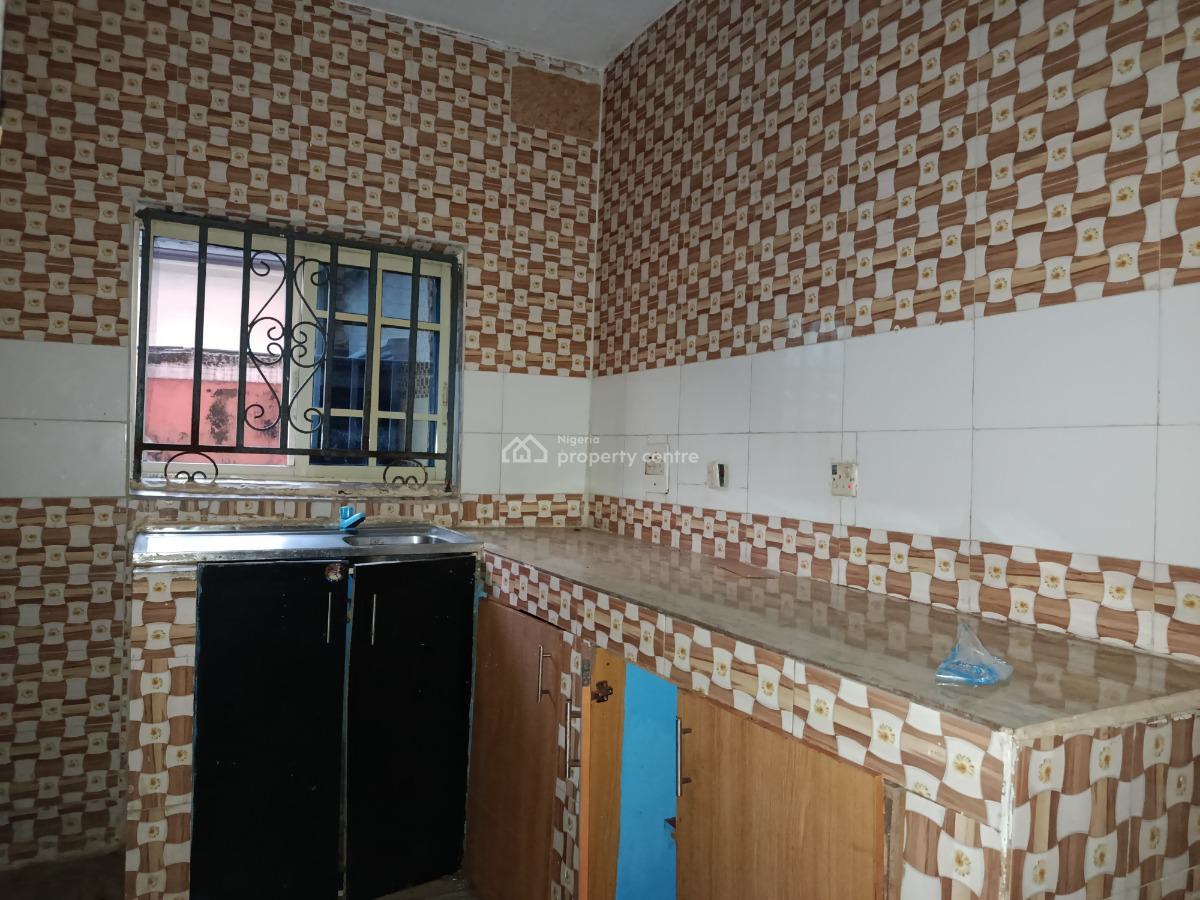 Nice 2 Bedroom Apartment in an Estate, Imo Housing Estate, World Bank, Owerri Municipal, Imo, Flat / Apartment for Rent