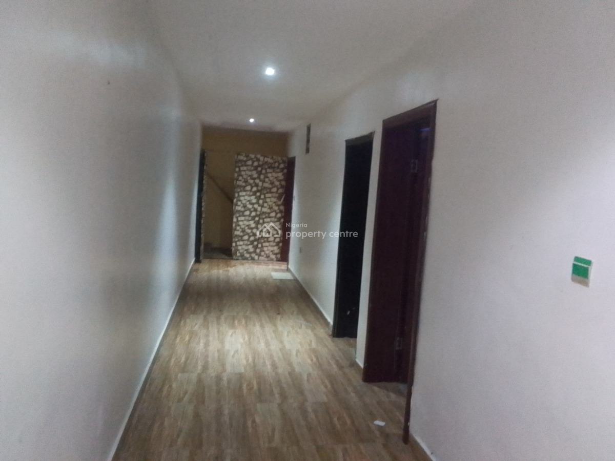 Luxury 2 Bedroom Flat with Excellent Features, Meadow View Estate, Ogombo, Ajah, Lagos, Flat / Apartment for Rent