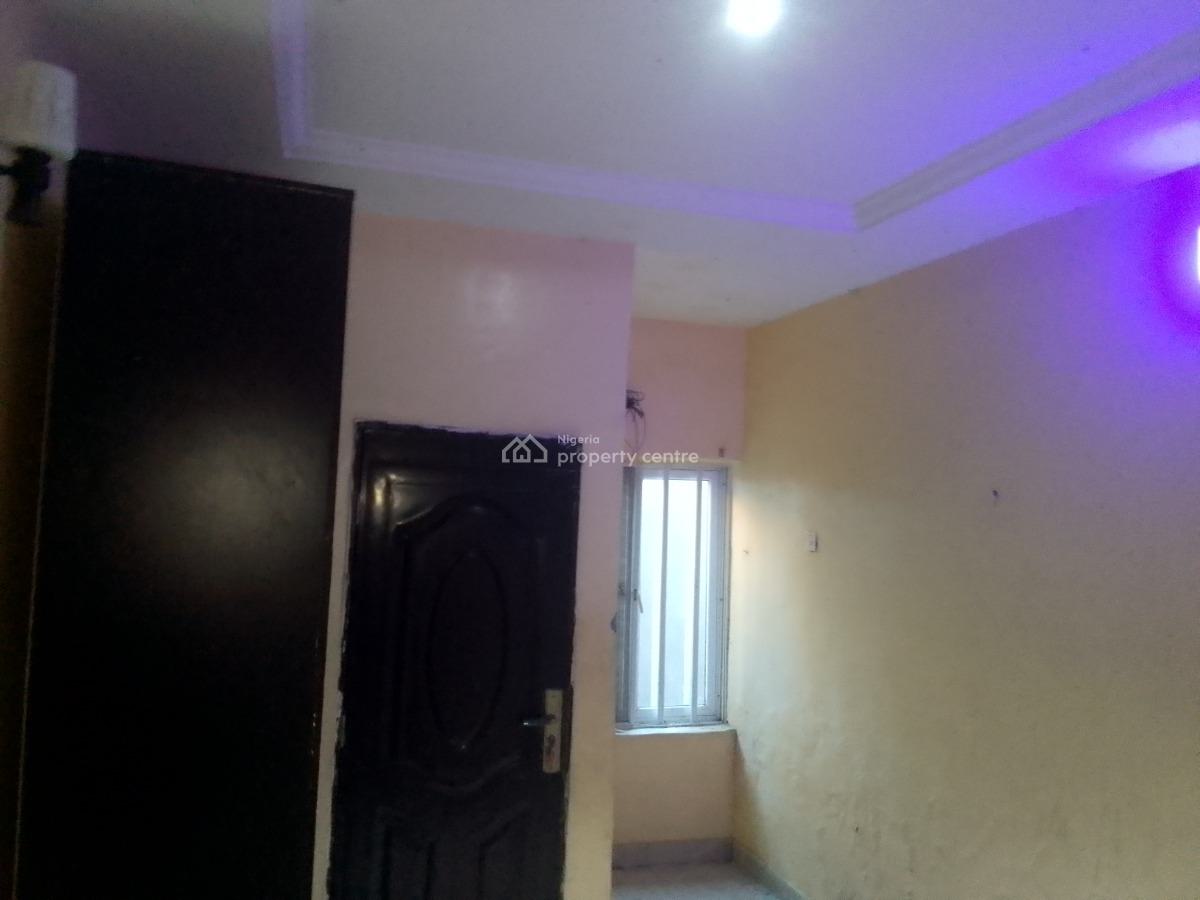 Luxury 2 Bedroom Flat with Excellent Features, Meadow View Estate, Ogombo, Ajah, Lagos, Flat / Apartment for Rent