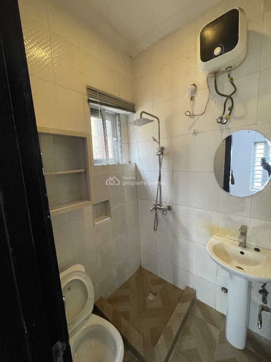 Luxury Spacious 1 Bedroom Apartment, Off Alpha Beach Eti-osa, Lekki, Lagos, Flat / Apartment for Rent