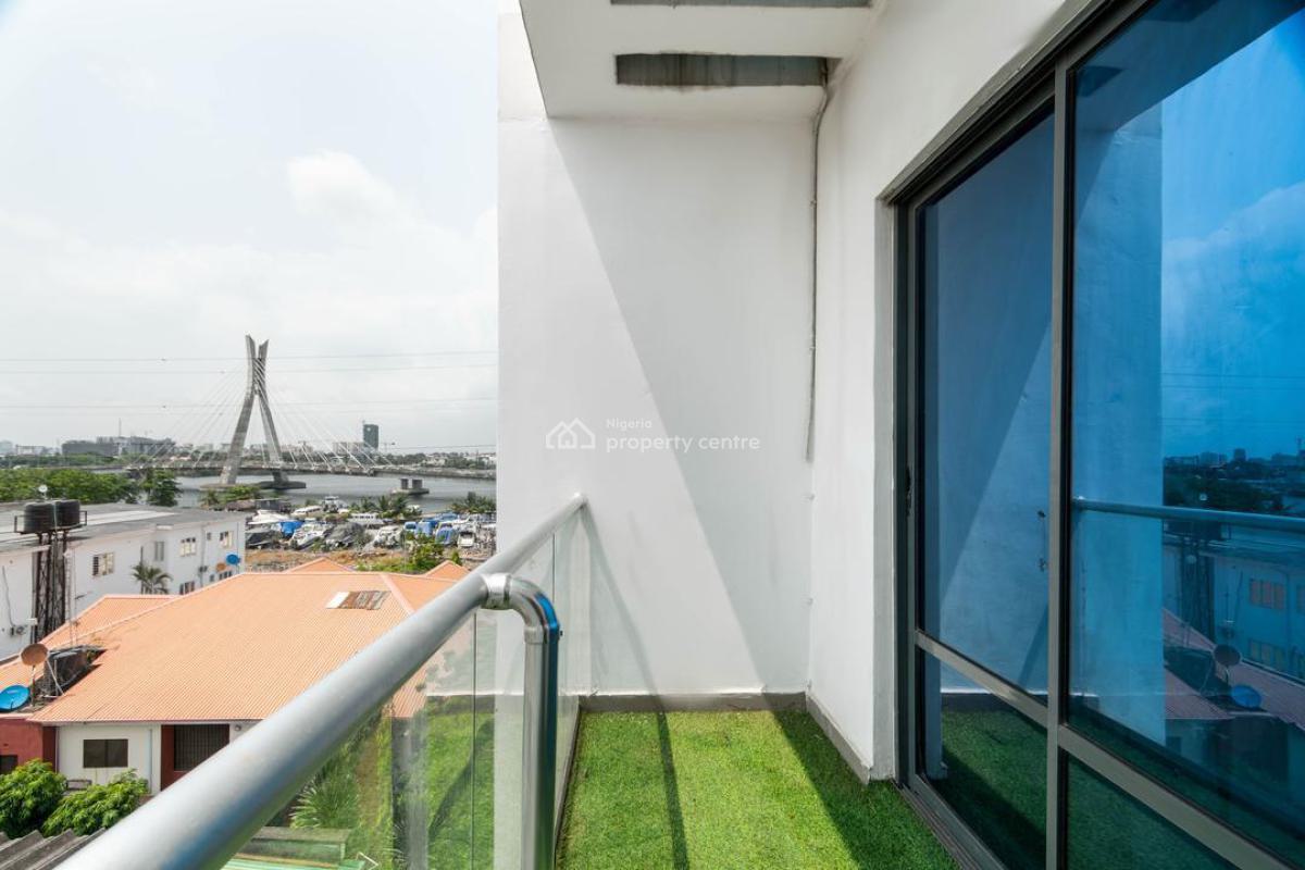 Sea View 3 Bedroom Apartment, Lekki Phase 1, Lekki, Lagos, Flat / Apartment Short Let