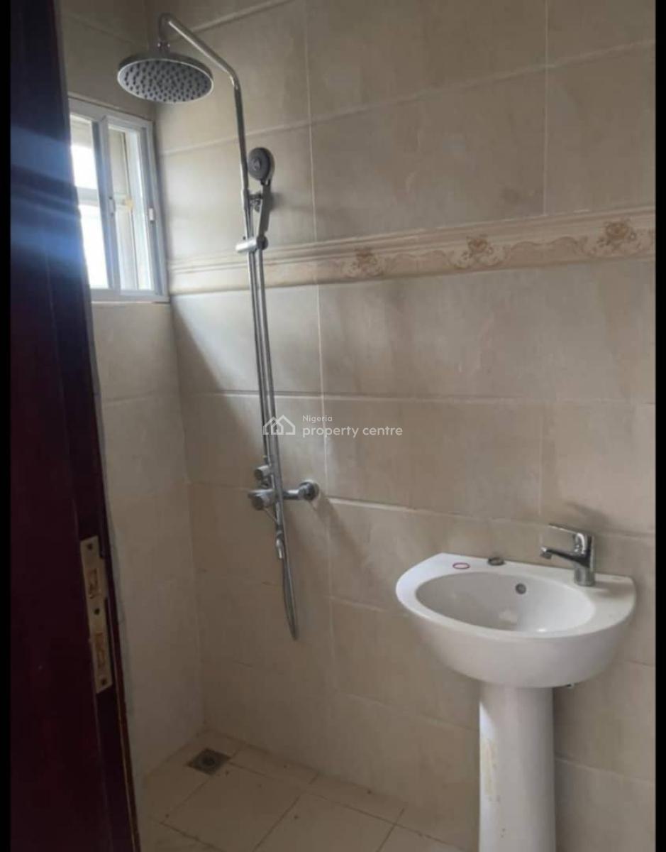 4 Unit of 3bbedroom Flat All Room Ensuite, Off Admiralty Way By (son) Office, Lekki Phase 1, Lekki, Lagos, Flat / Apartment for Rent
