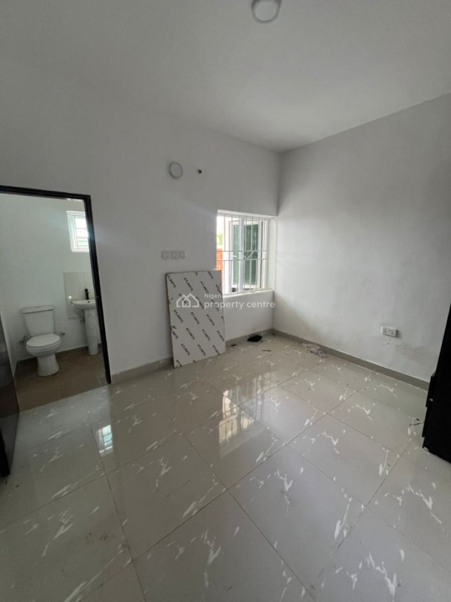 2 Bedroom Flat, Lagos Lekki Phase 2, Agungi, Lekki, Lagos, Flat / Apartment for Rent