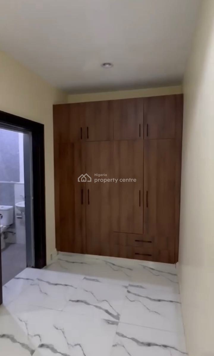 Luxury 5 Bedroom En-suite Terrace Duplex with Bq, Main, Guzape District, Abuja, Terraced Duplex for Sale