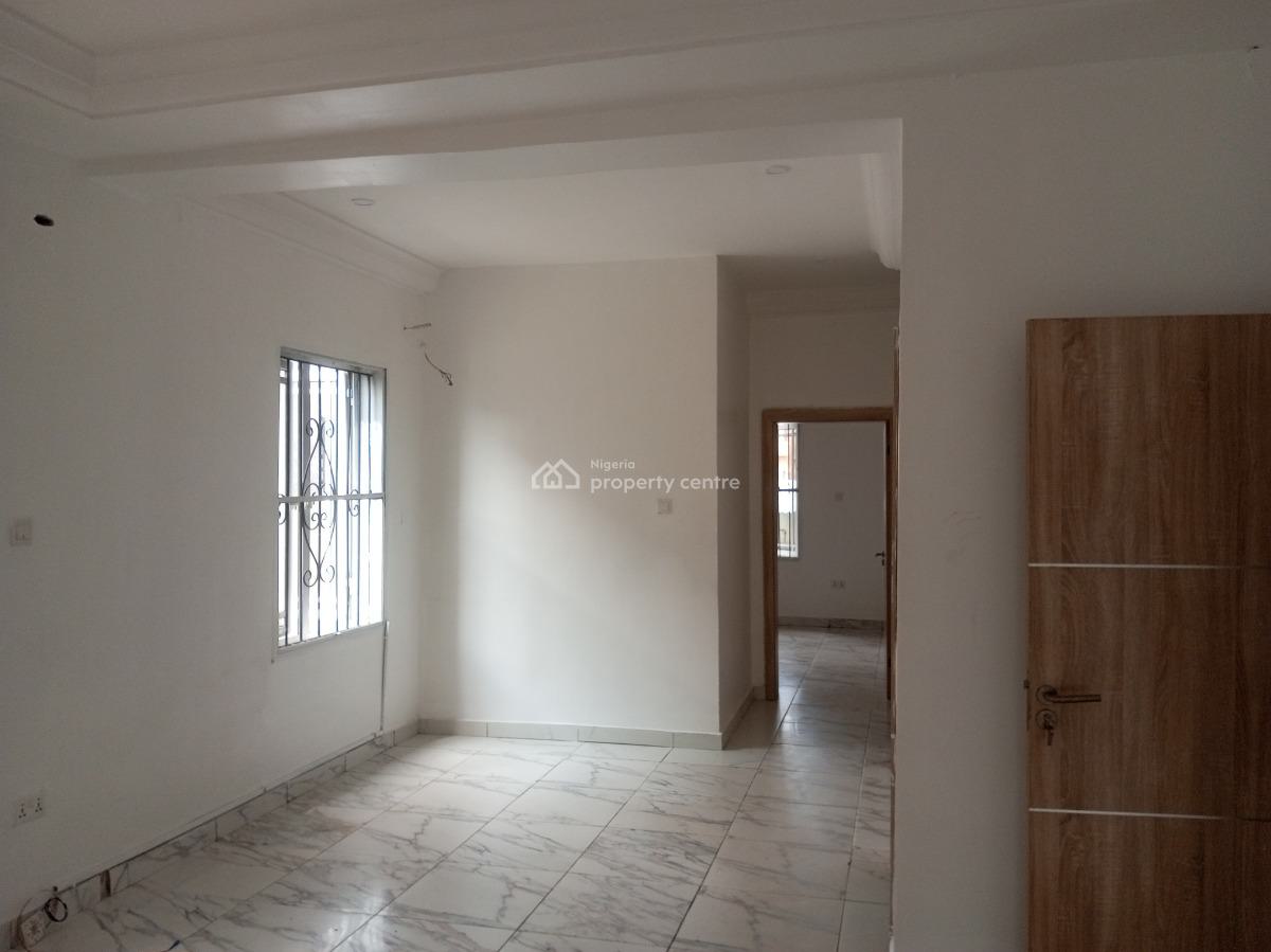 Superb 2bed Apartment (serviced) in a Secured Estate, Agungi, Lekki, Lagos, Flat / Apartment for Rent