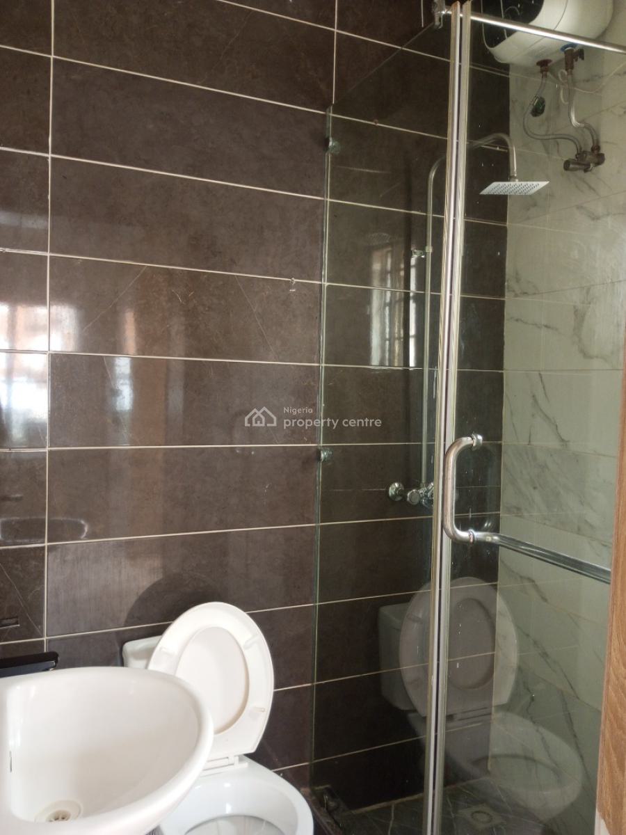 Superb 2bed Apartment (serviced) in a Secured Estate, Agungi, Lekki, Lagos, Flat / Apartment for Rent