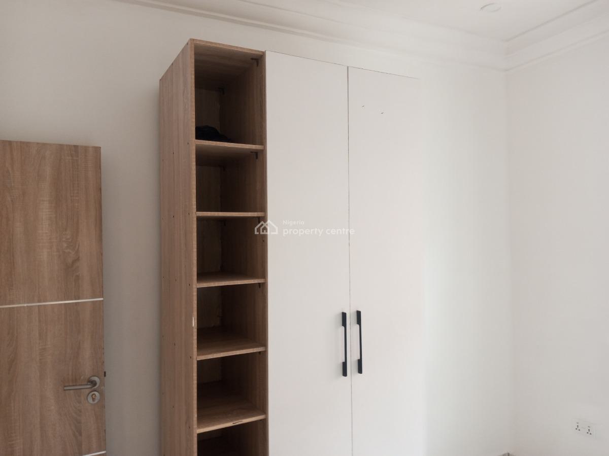 Superb 2bed Apartment (serviced) in a Secured Estate, Agungi, Lekki, Lagos, Flat / Apartment for Rent