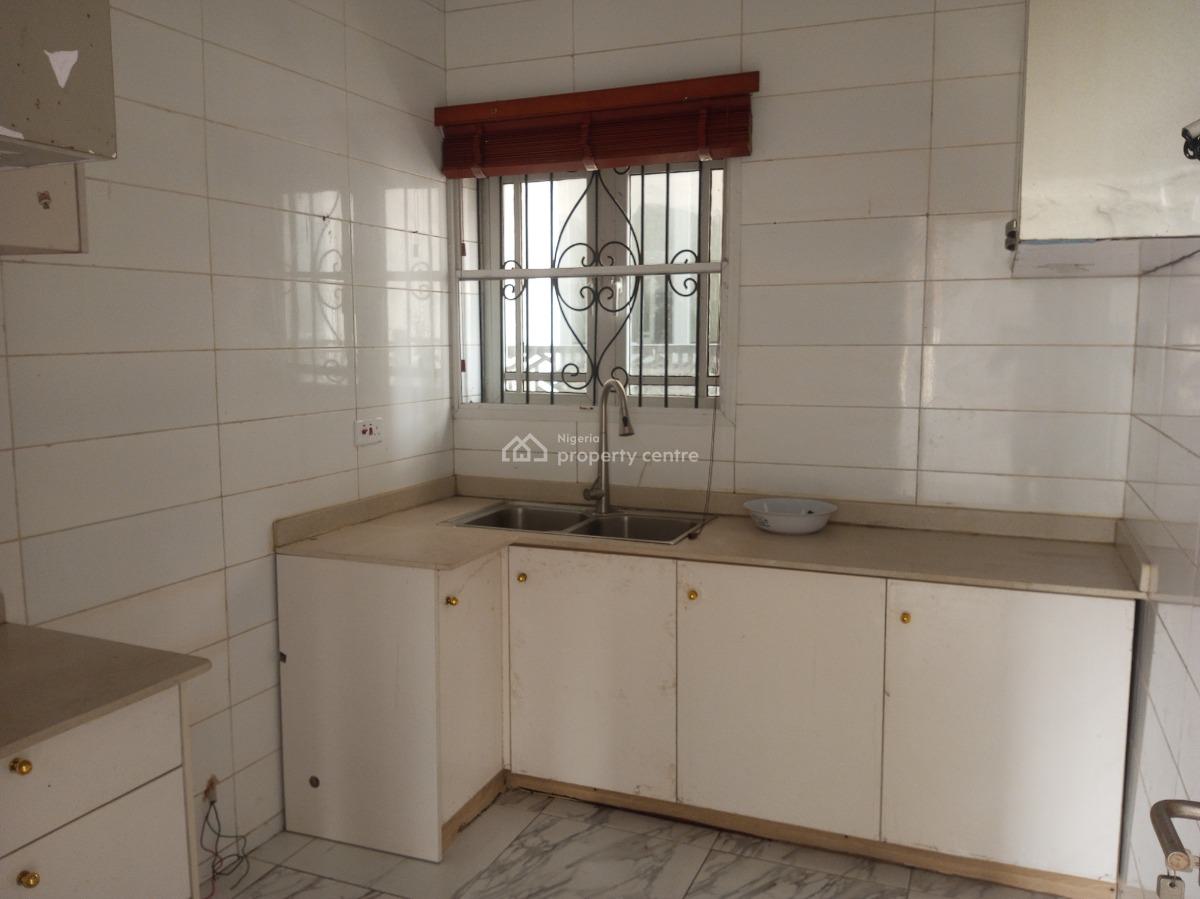 Superb 2bed Apartment (serviced) in a Secured Estate, Agungi, Lekki, Lagos, Flat / Apartment for Rent