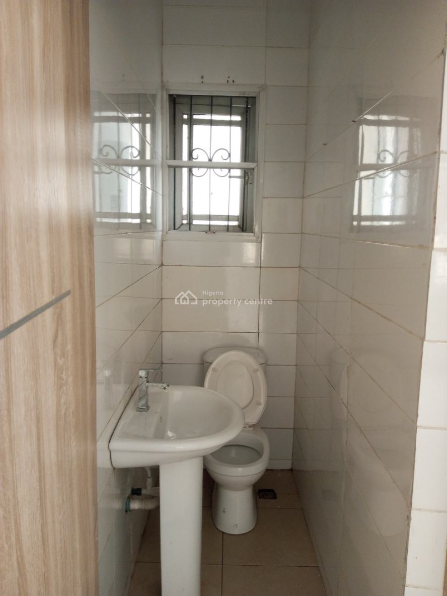 Superb 2bed Apartment (serviced) in a Secured Estate, Agungi, Lekki, Lagos, Flat / Apartment for Rent