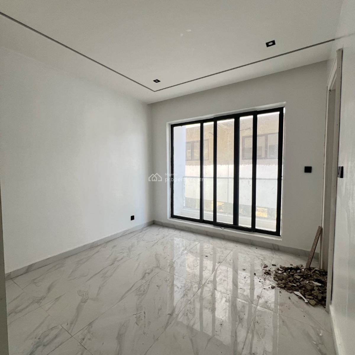 3 Bed  400 Million, Lekki Phase 1, Lekki, Lagos, Flat / Apartment for Sale