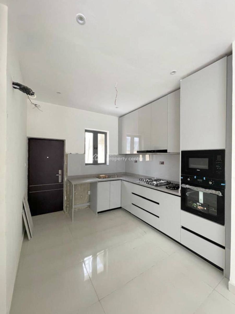 Luxury 4bedroon Terrace with a Room Bq, Alpha Beach Road, Lekki, Lagos, House for Rent