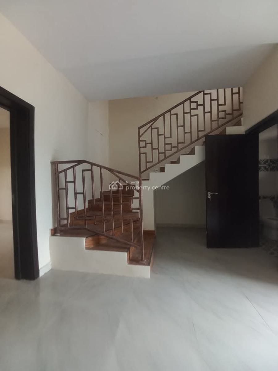 3 Bedroom Apartment, Shomolu, Lagos, House for Sale