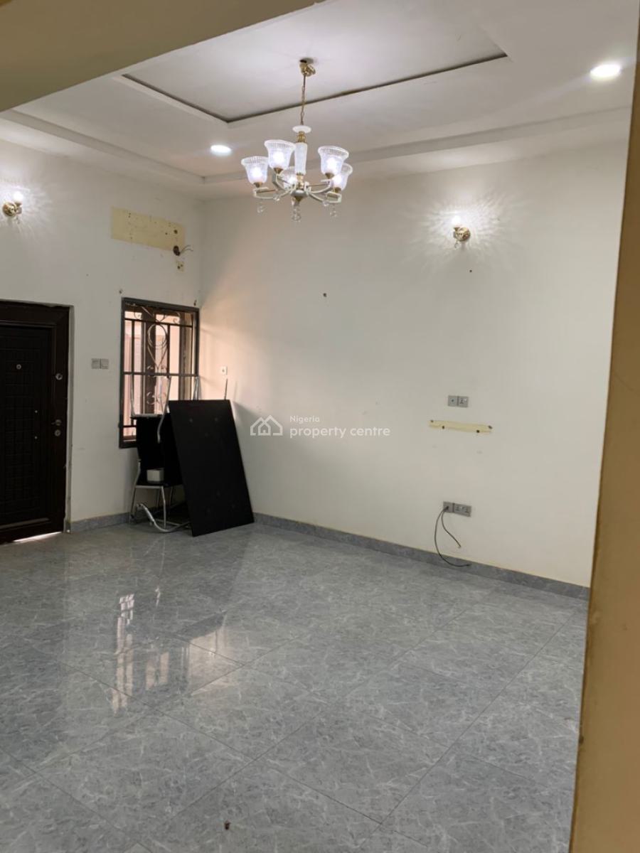 2 Bedroom Apartment, Fo1 Layout, Kubwa, Abuja, Flat / Apartment for Rent