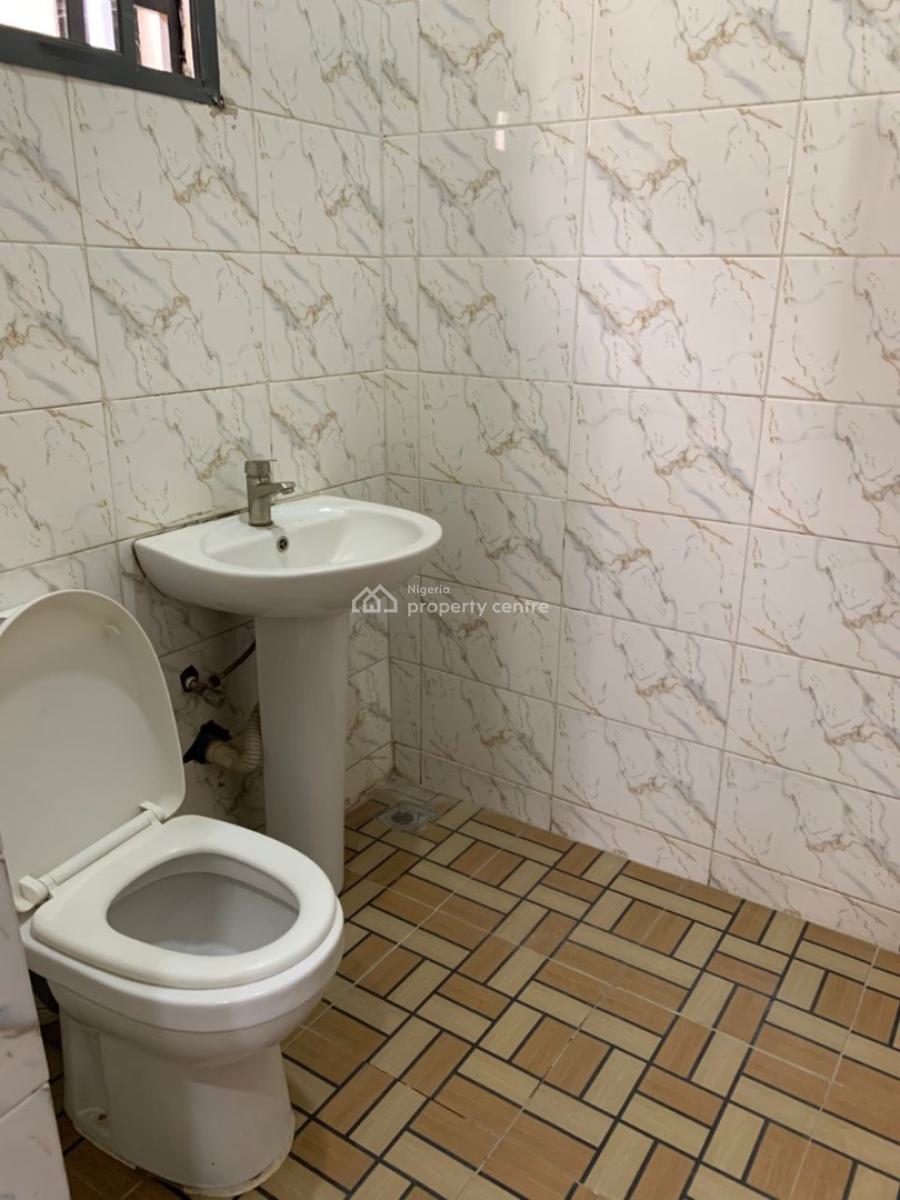2 Bedroom Apartment, Fo1 Layout, Kubwa, Abuja, Flat / Apartment for Rent