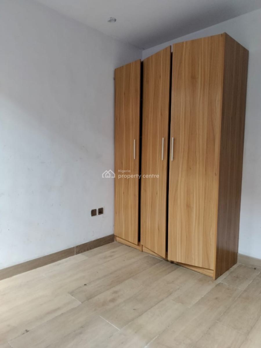 Luxury 3 Bedroom Flat with Bq, Maryland, Lagos, Flat / Apartment for Rent